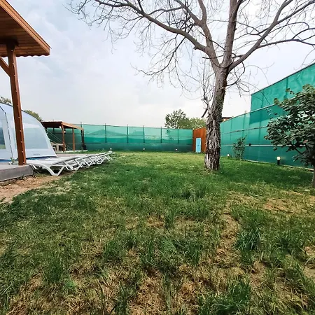 Villa Freya Sıcak Havuz ve Jakuzi Tam Korunaklı Bahçe-3